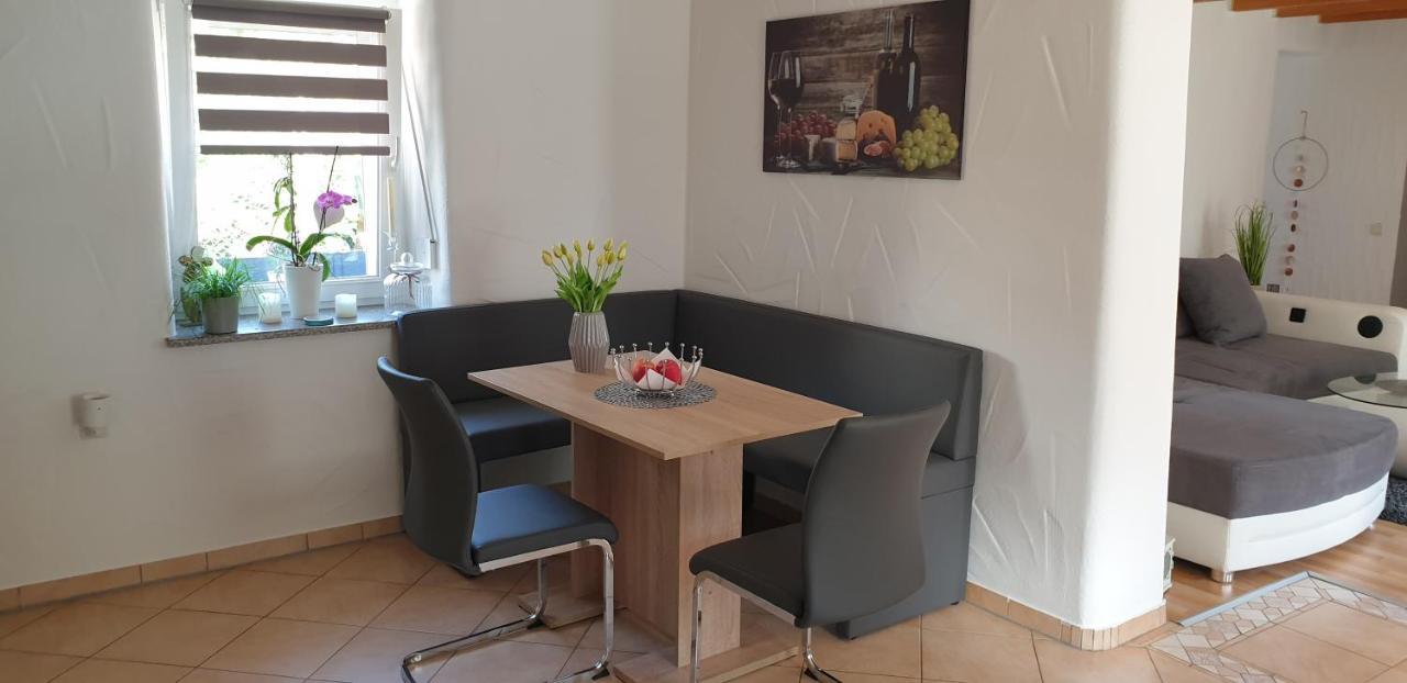 Ferienhaus Sabine Im Biosphaerenreservat Bliesgau 블리에스카스텔 외부 사진